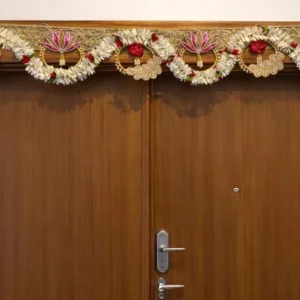 Elegant pink gajra toran with matching side hangings (42 inch)