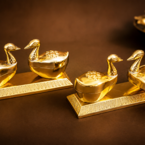 metal swan kumkum holder (1 piece)