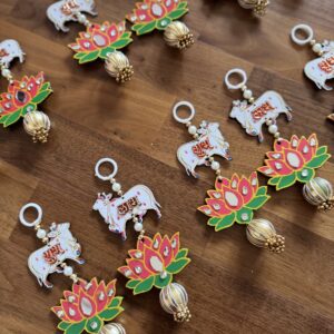 Cow & Lotus small Shubh Labh